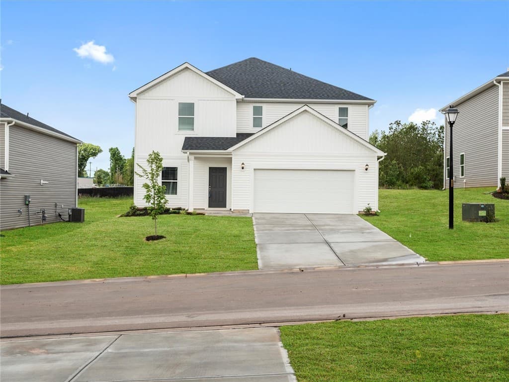 Property image 1 at 215 Maxwell Drive, Easley, SC 29642