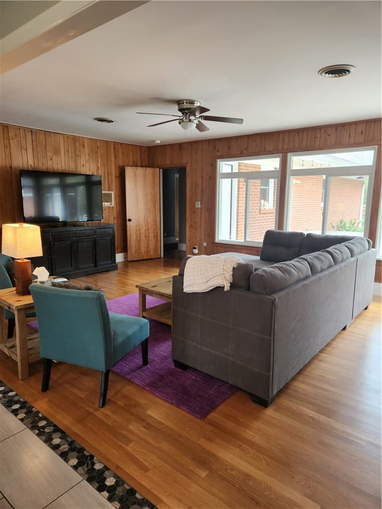 Property image 5 at 901 Hopkins Avenue, Pendleton, SC 29670