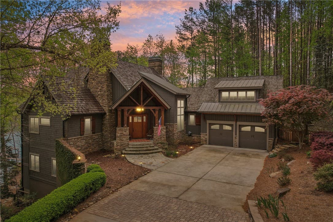 311 Cove Road