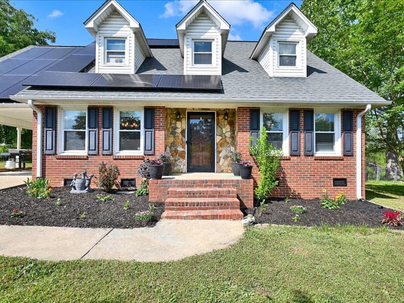 Fox Valley, Anderson Community