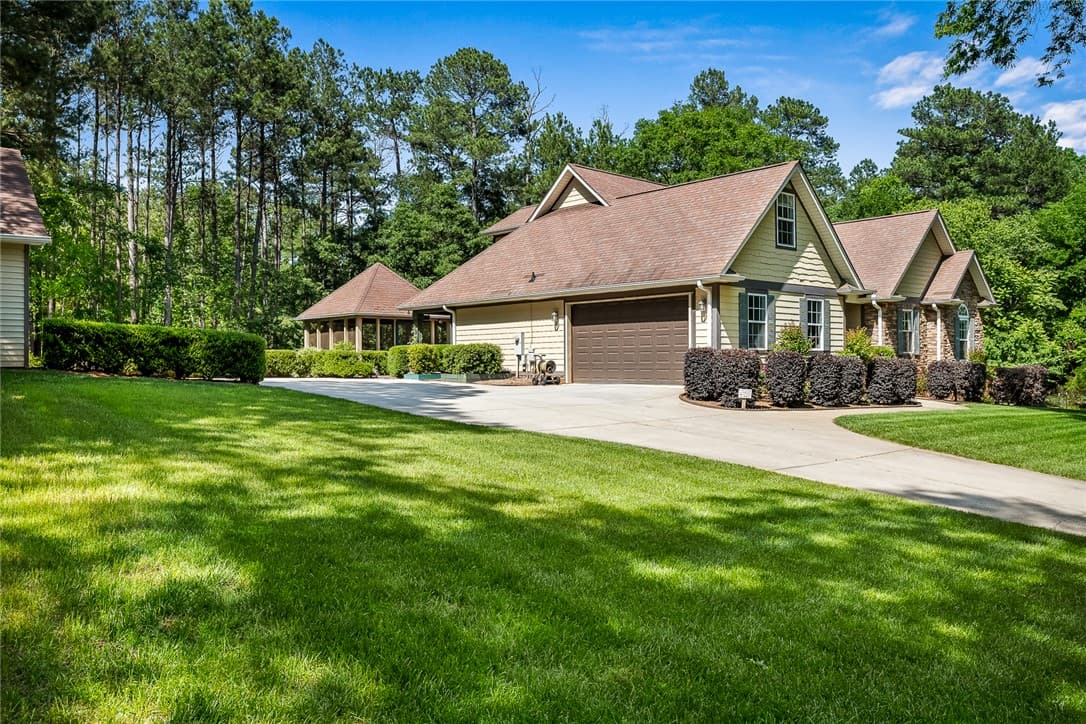 Property image 2 at 103 Shoals Circle, Townville, SC 29689