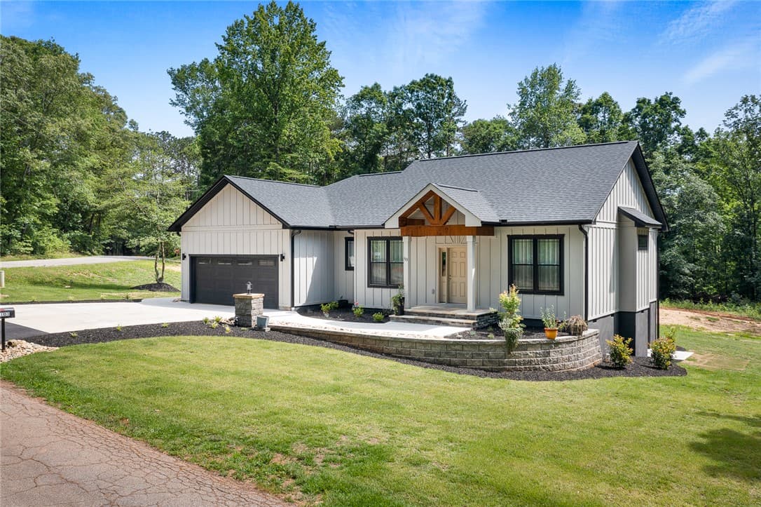 Property image 2 at 103 Benjamin Drive, Townville, SC 29689