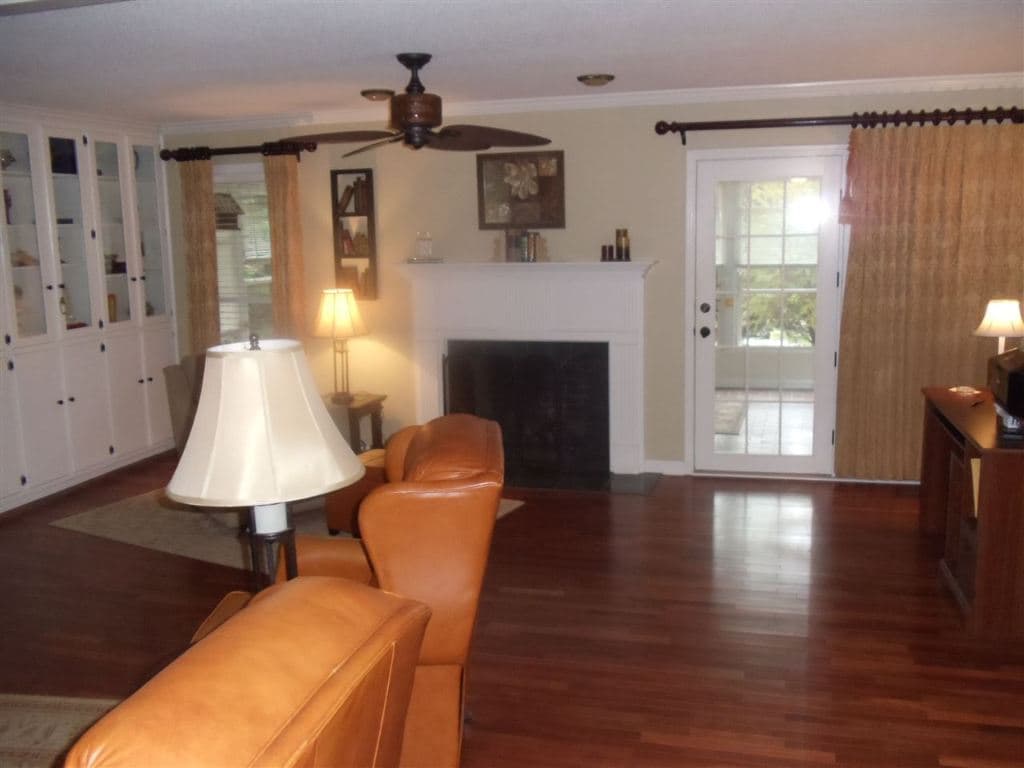 Property image 4 at 703 Marina Pointe Court, Seneca, SC 29672