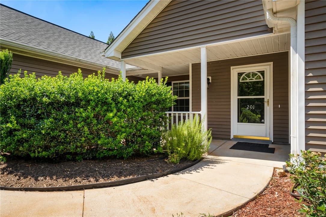 Property image 4 at 201 Inlet Drive, Anderson, SC 29625